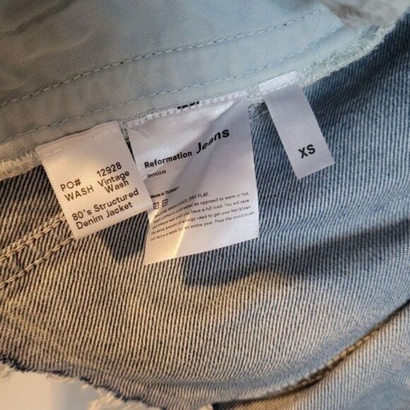 Reformation 80's Structured Denim Jacket - Picture 5 of 7